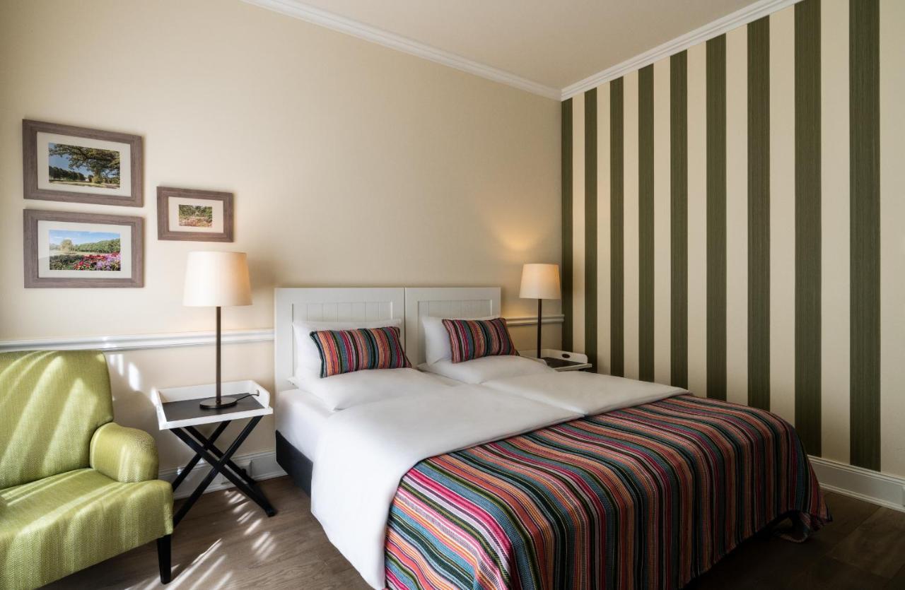 Hotel & Gaestehaus Gut Kaden Alveslohe 外观 照片
