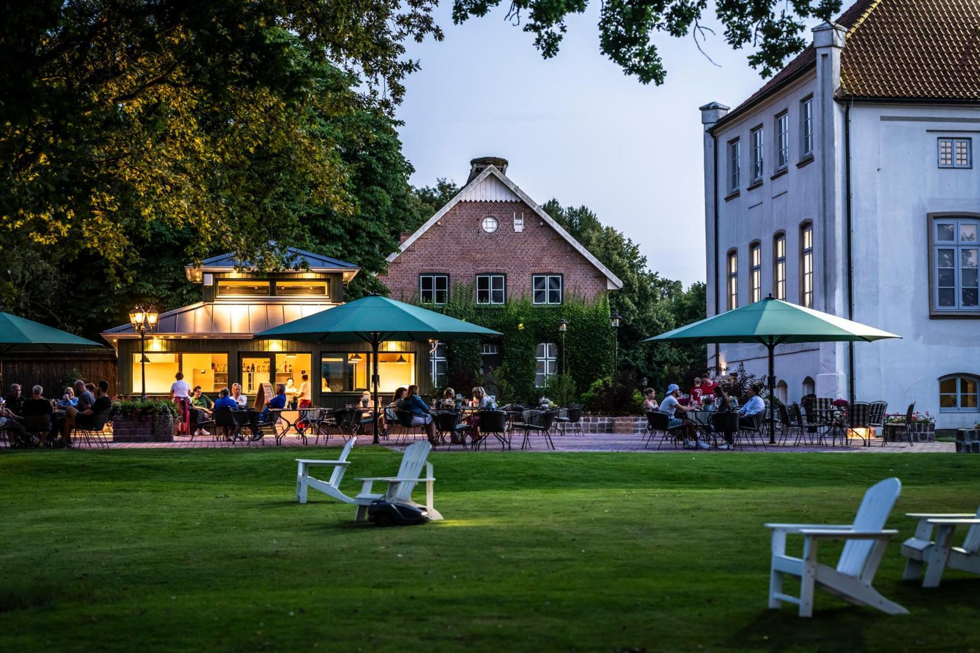 Hotel & Gaestehaus Gut Kaden Alveslohe 外观 照片